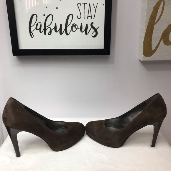 Banana Republic - Brown Suede Leather Pumps - Picture 3 of 4